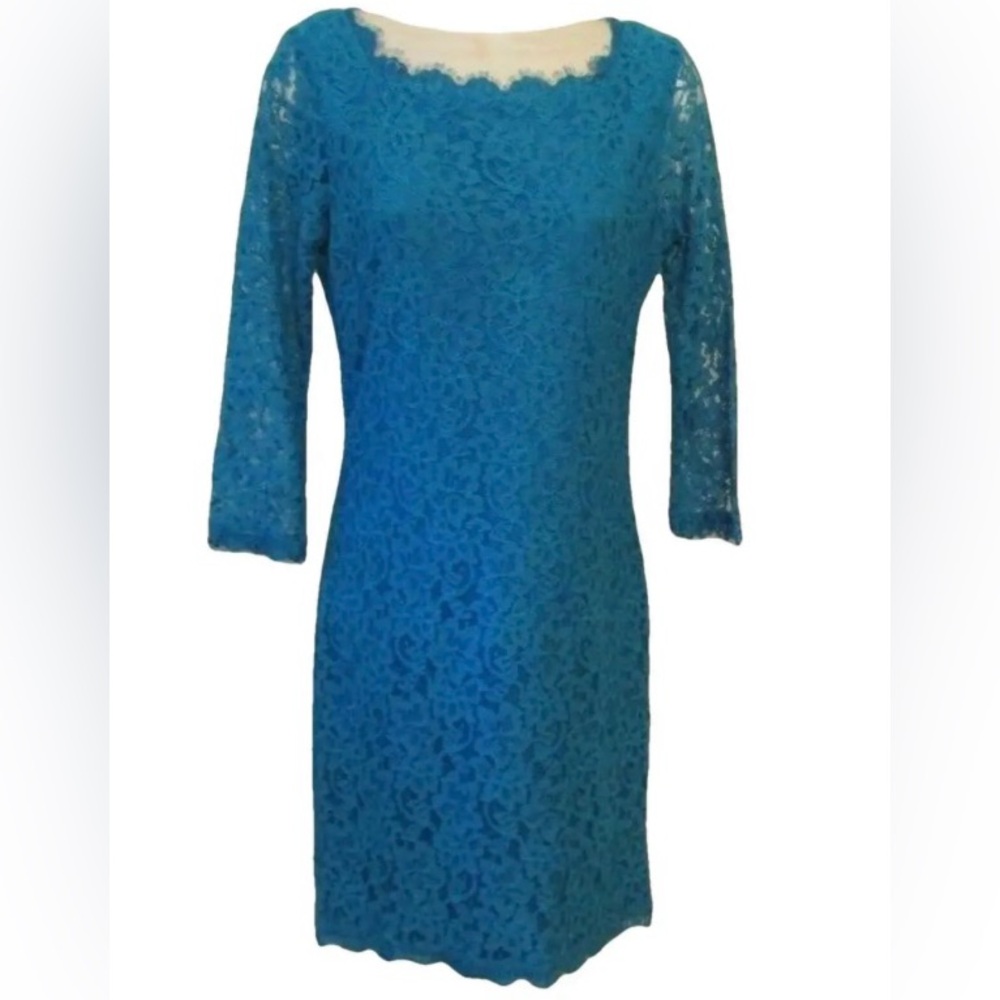 Diane Von Furstenberg 3/4 length sleeve lace dress. Size 6.